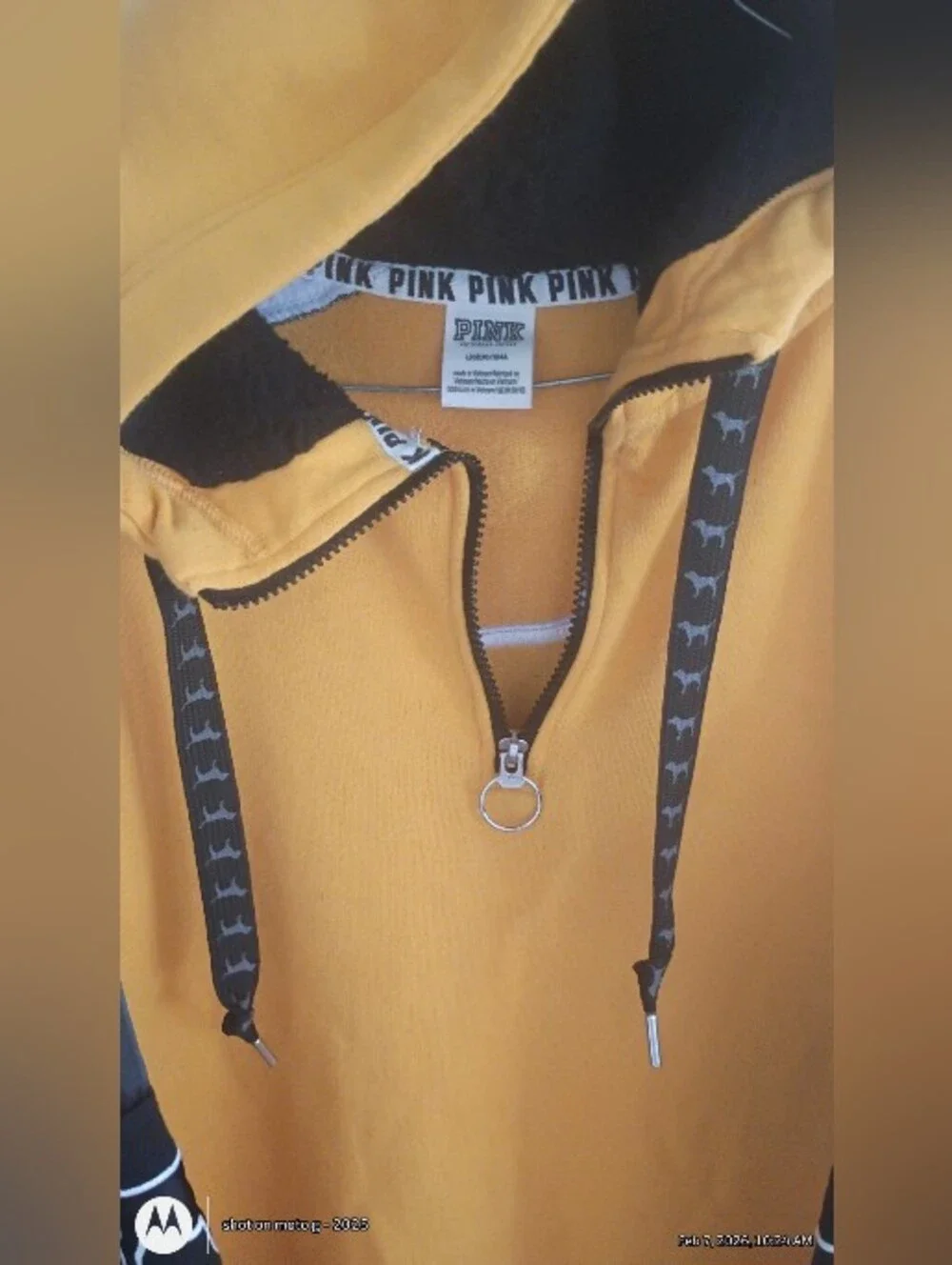 NWOT Victoria's Secret PINK Yellow Black Campus Sherpa Dog Hoodie Oversized Y2K - Picture 6 of 8